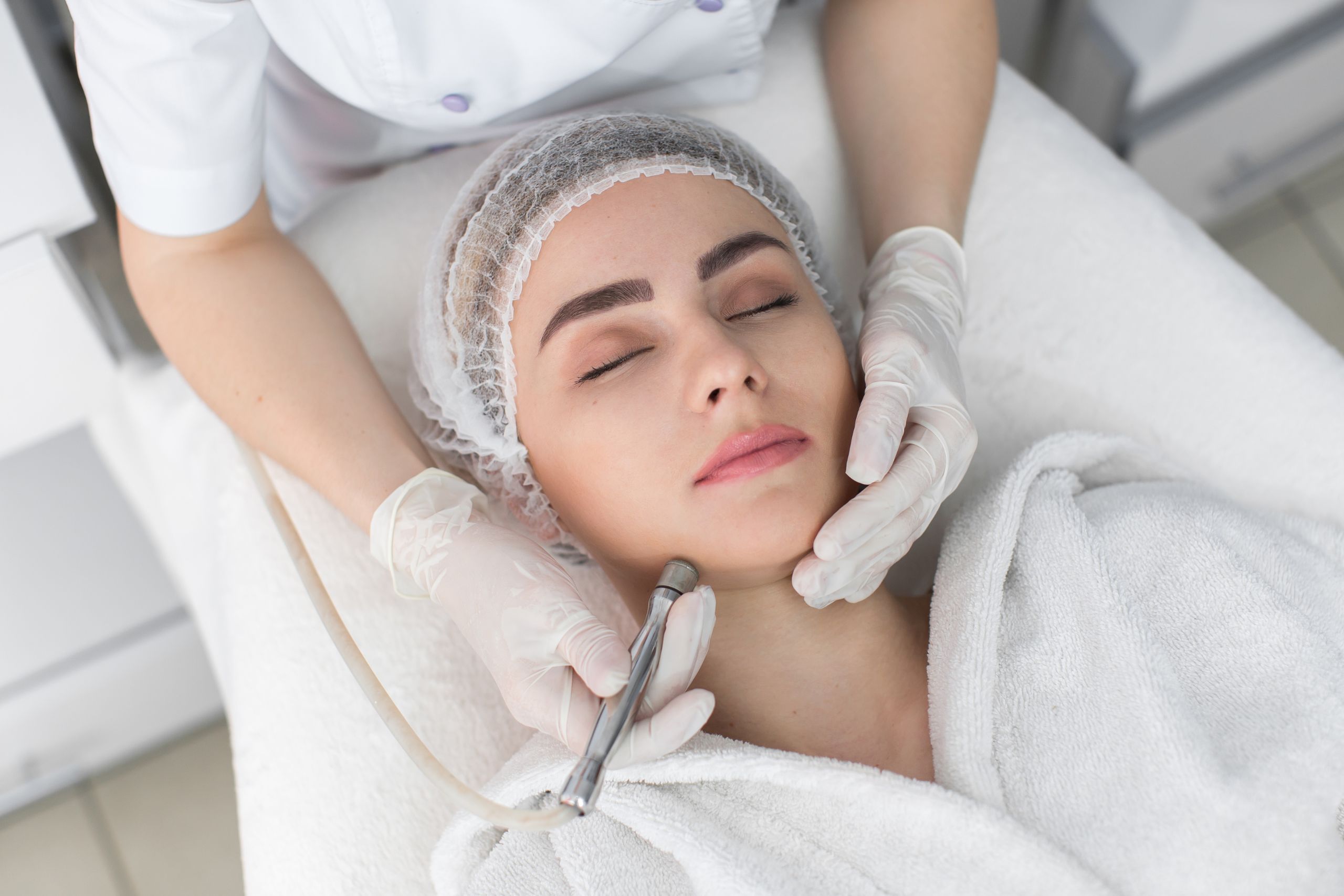 Top Reasons Why Men Choose Dr Ayad’s Ascot Clinic
